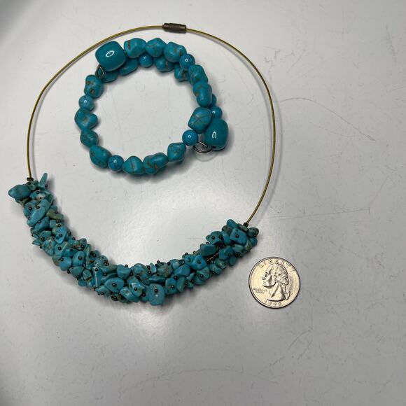 turquoise colored blue stone chip necklace and coordinating bracelet set boho - Picture 5 of 14